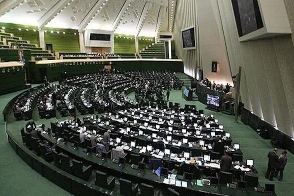 مجلس تعطیل نیست