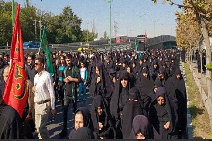 پیاده‌روی جاماندگان حسینی در ۵۵ نقطه استان سمنان برگزار شد