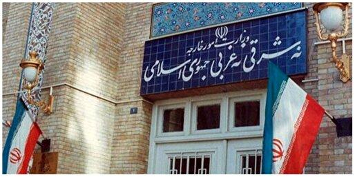 برخی سنگ بر زبان دارند که چرا وزارت خارجه دارد کار خود را انجام می‌دهد!