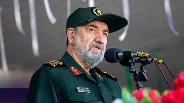محسن رضایی: این ۳ کشور هم باید منتظر جنگنده‌ها و بمب‌های اسرائیل باشند