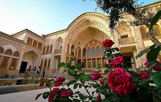 مدیریت ابنیه تاریخی باید به شهرداری‌ها واگذار شود