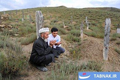 رازهای نهفته در قبرستان چوبی باغلق