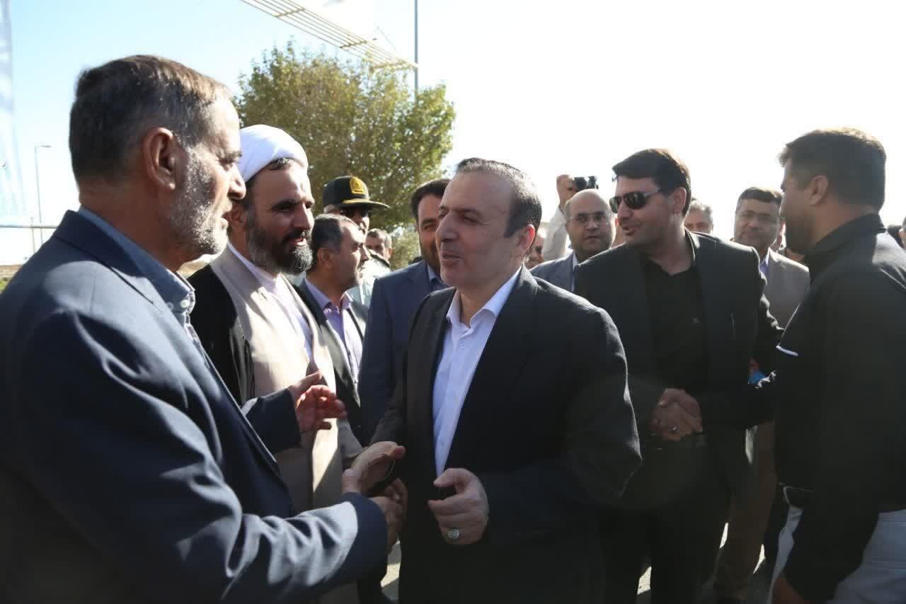 بررسی مشکلات بخش دشتابی بویین‌زهرا در سفر استاندار قزوین