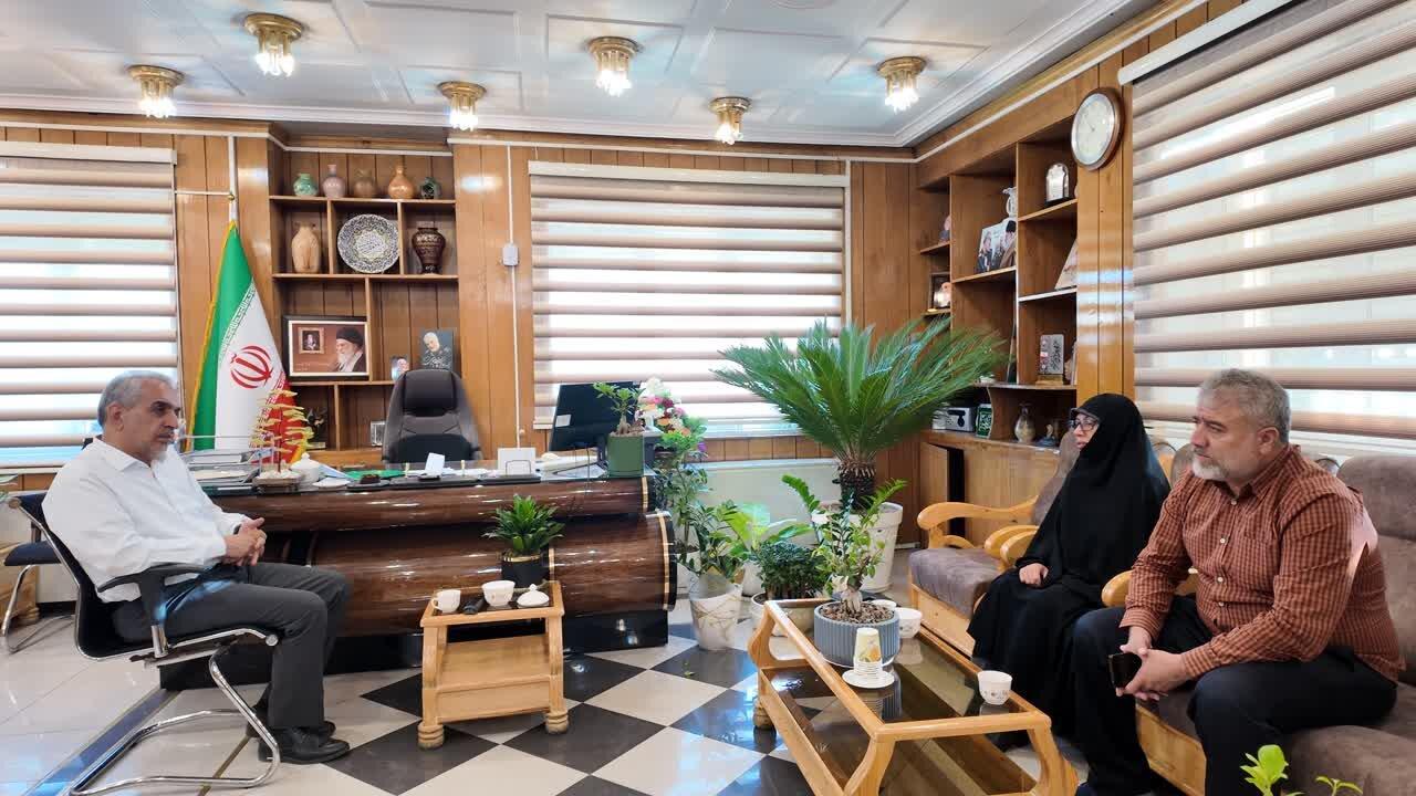 بررسی مشکلات سرویس مدارس استثنایی همدان با حضور فرماندار