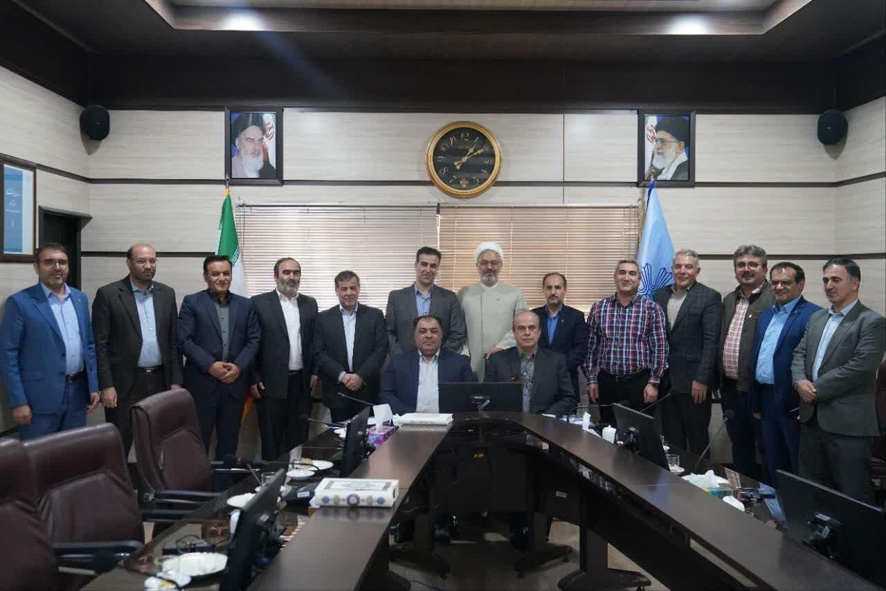 آزادگان برگ زرین تاریخ ایران هستند